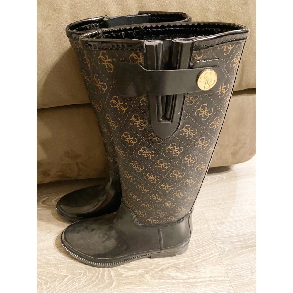 Guess rubber rain boots